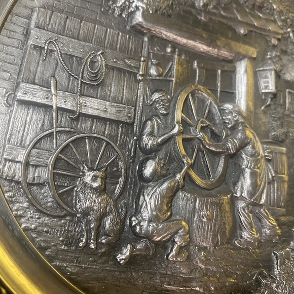 BRADFORD EXCHANGE PEWTER CRAFTS VTG 1994 THE SKILL OF THE WHEELWRIGHT 3-D PLATE - Picture 5 of 16